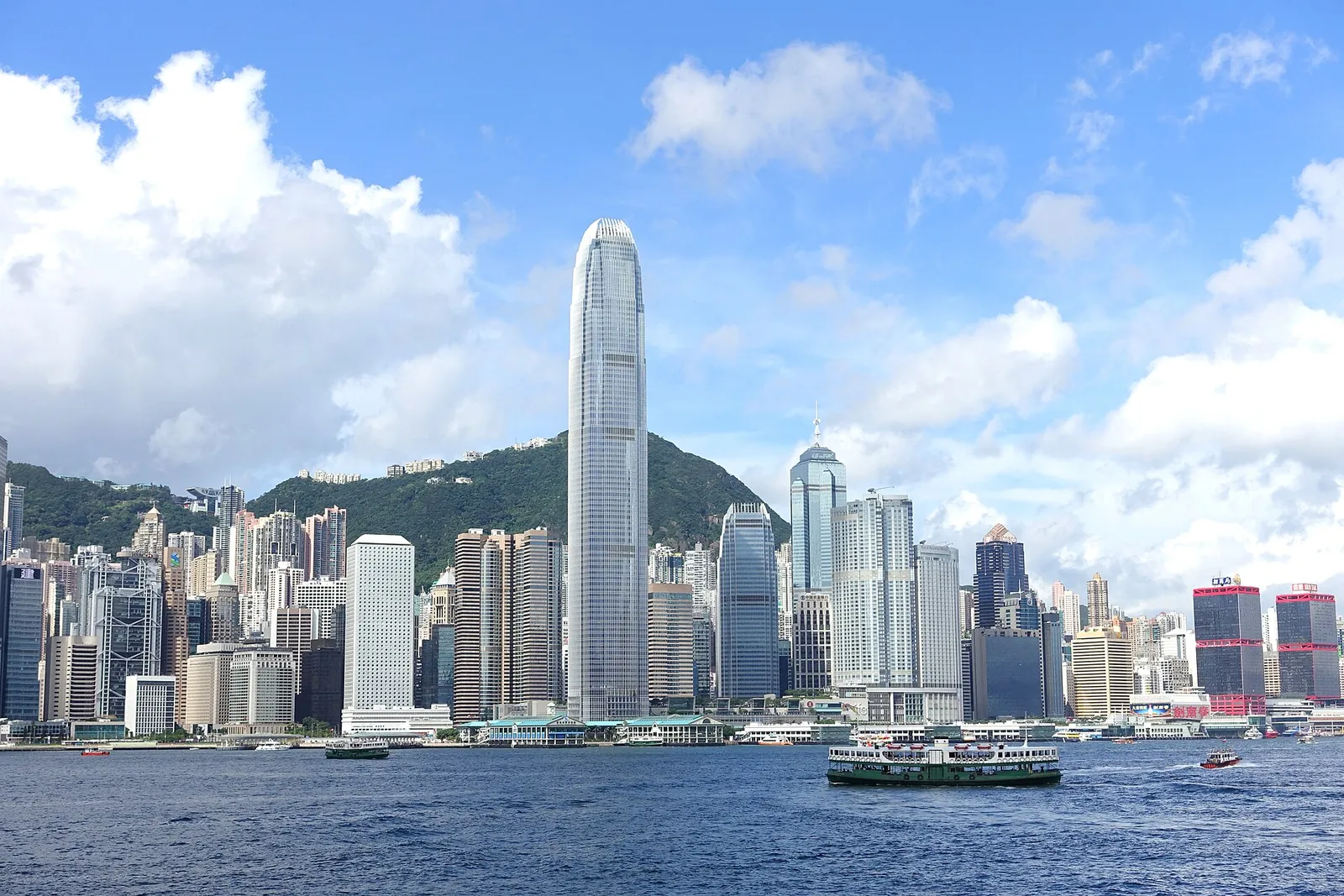 Central and Victoria Harbour from the Kowloon side · Hong Kong
