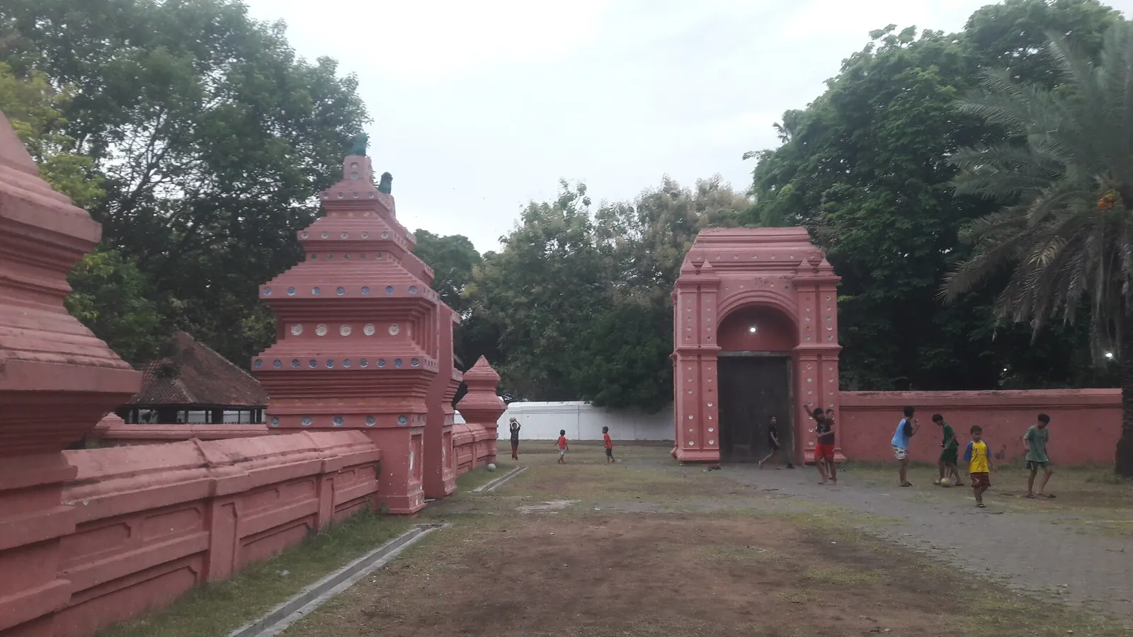 Red-brick split gate and walls in the Keraton Kanoman complex, Cirebon