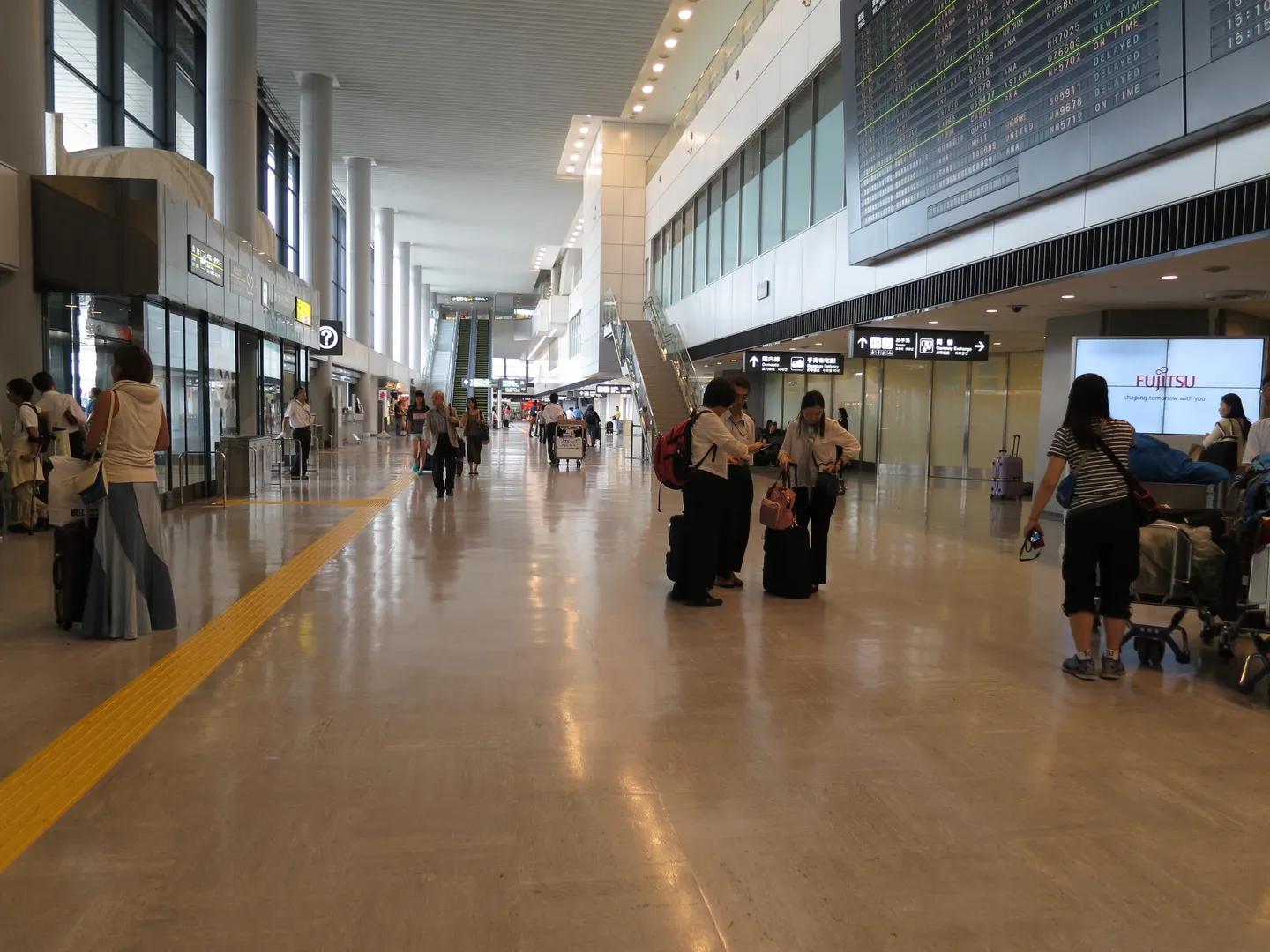 Sala de sosiri a Aeroportului Narita.