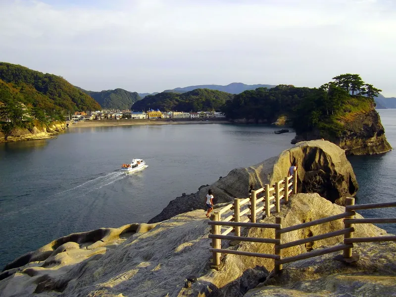 The rocky coast and Dōgashima Bay on the Izu Peninsula.
