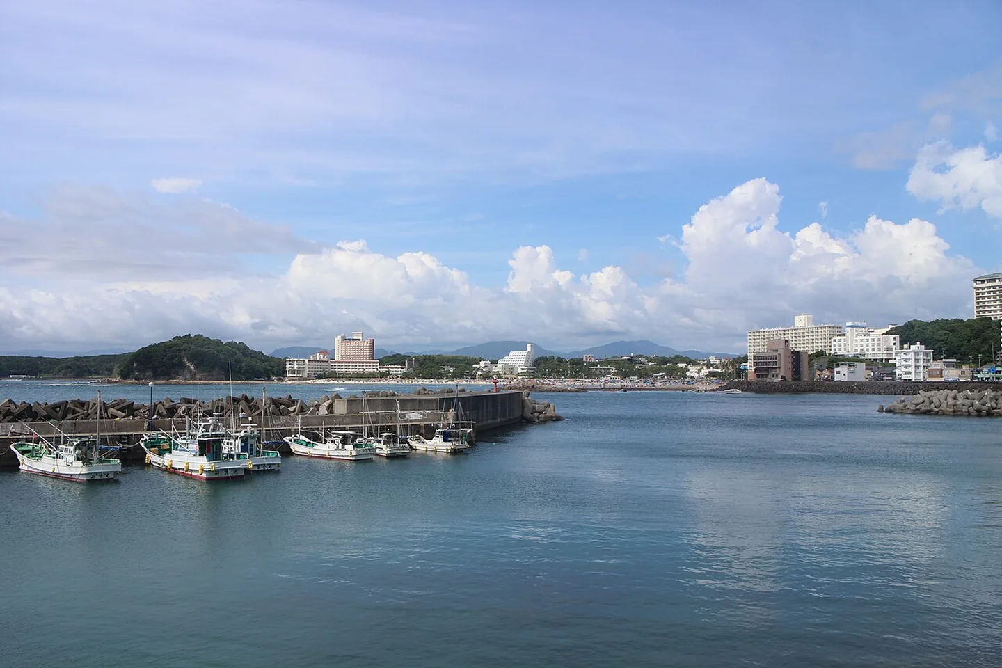 Pobřežní zátoka v Shirahama, Wakayama