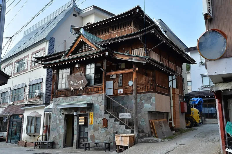 Matsuba-no-Yu public bath in Nozawa Onsen