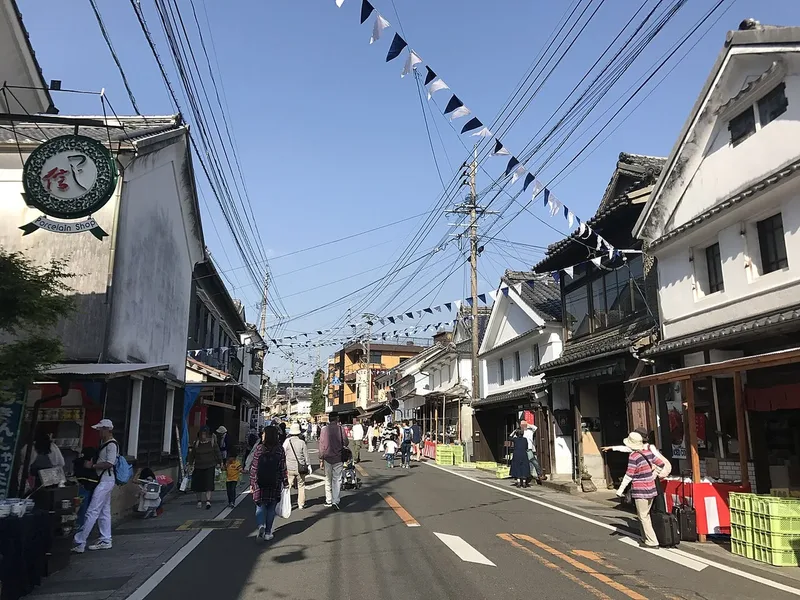 Shoppers at the Arita Pottery Market in 2017
