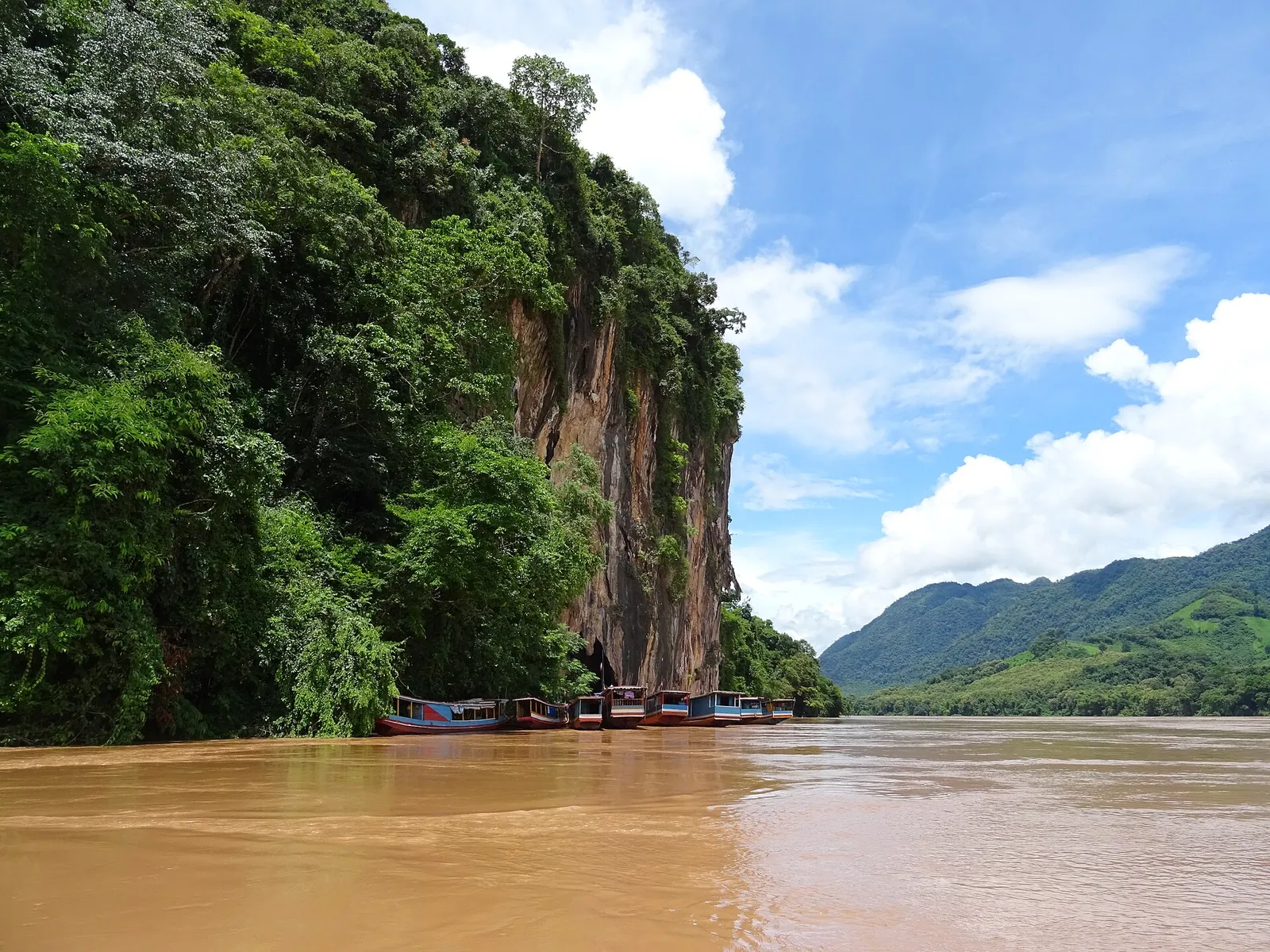 Mekong u dolní jeskyně Pak Ou