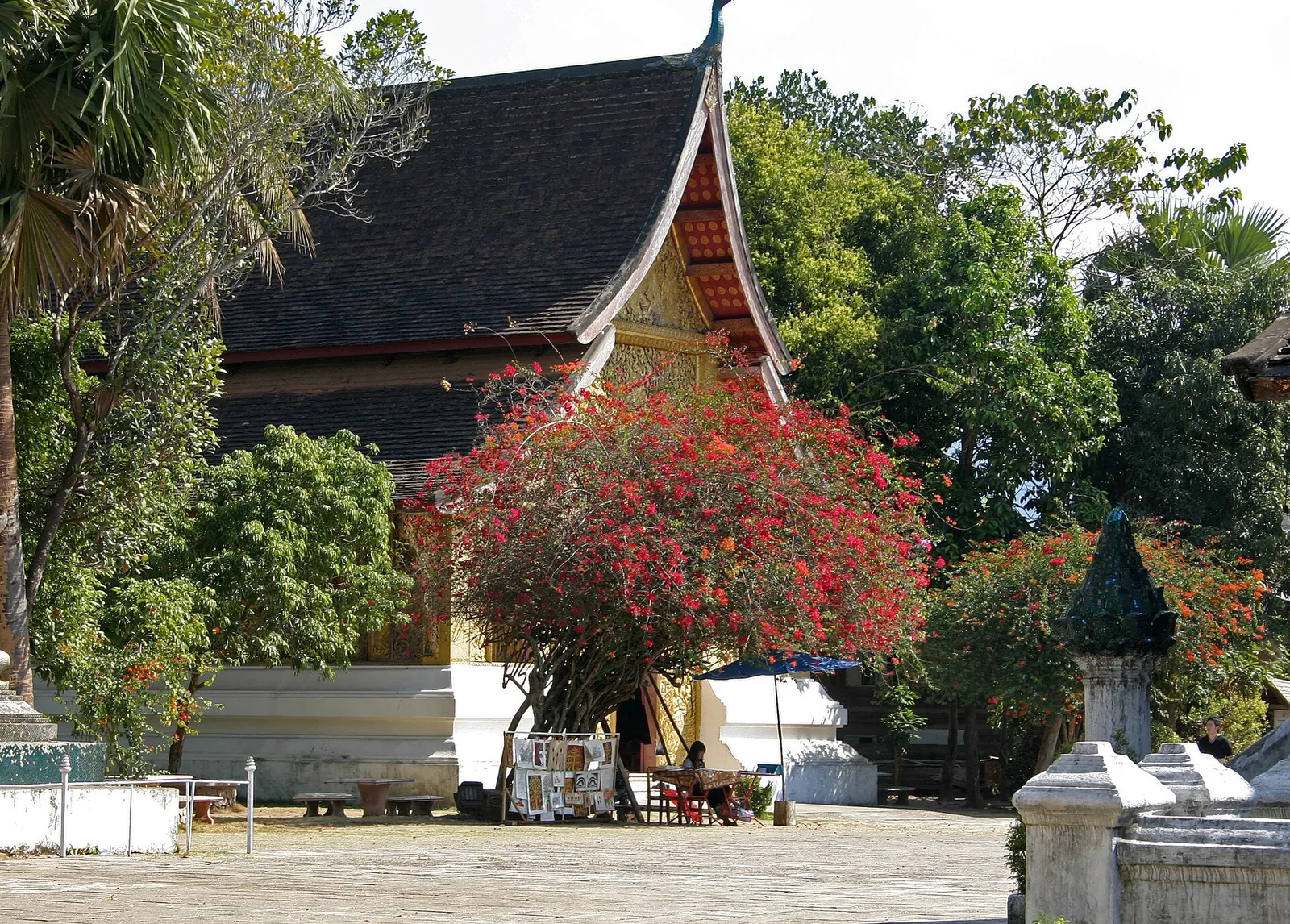 Zdobená kaple ve Wat Xieng Thong