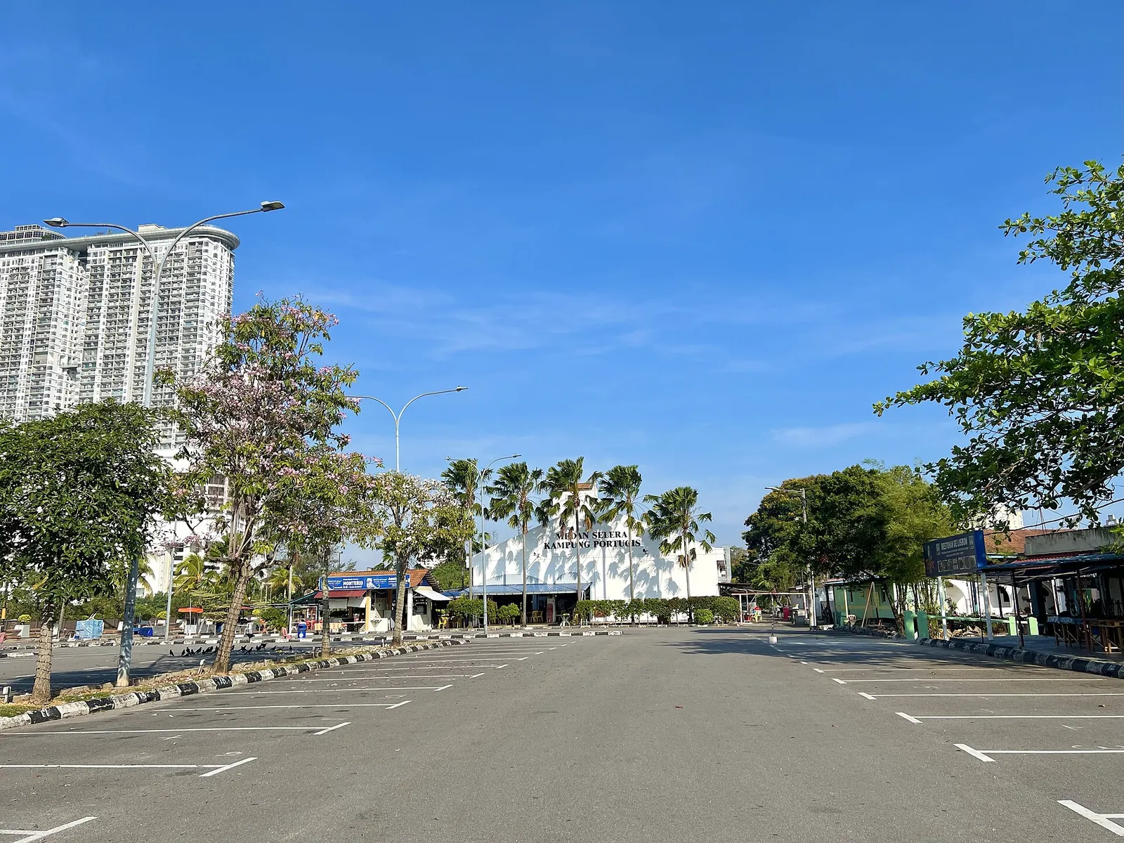Street and food-court buildings in the Portuguese Settlement in Melaka