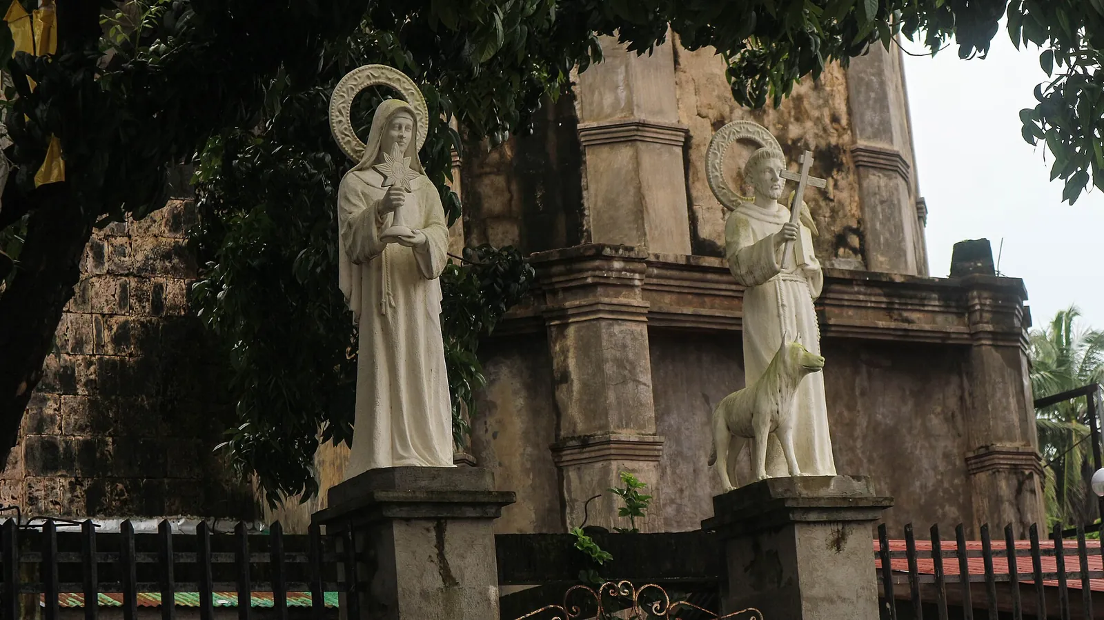 Bolinao church entrance