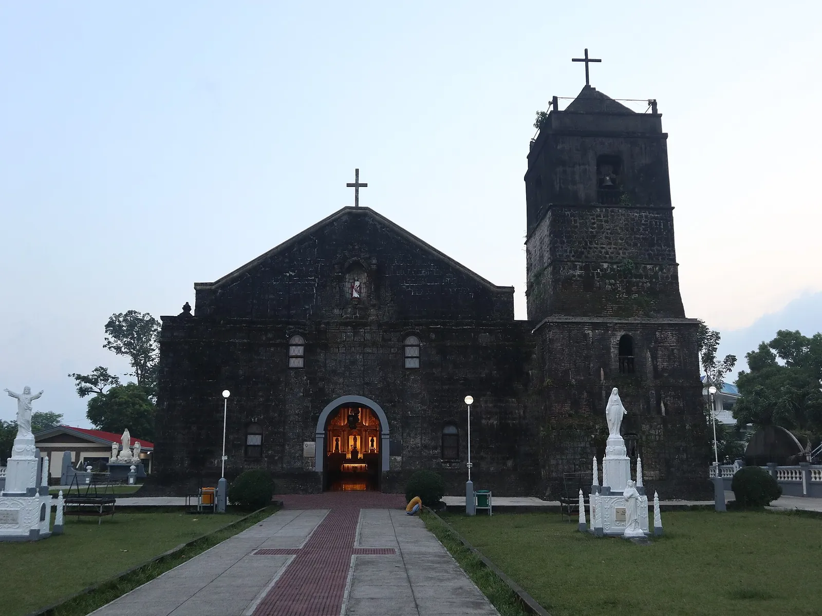 Saint Peter the Apostle Church in Vinzons