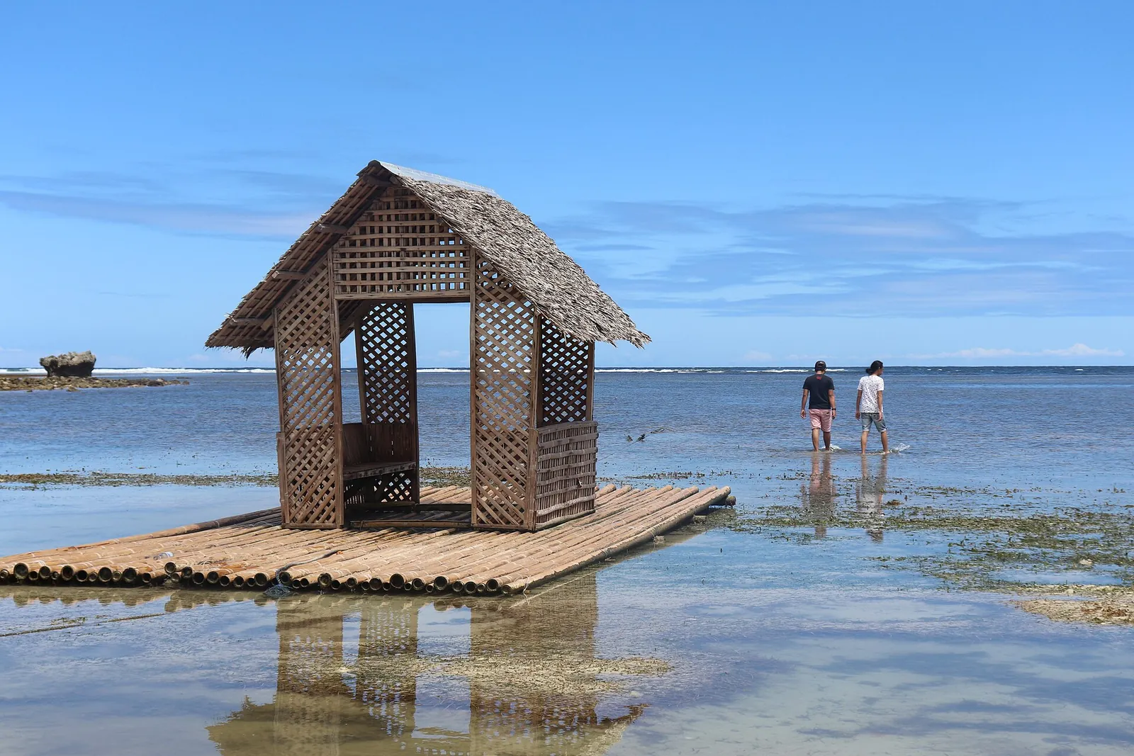 Virac shoreline at low tide