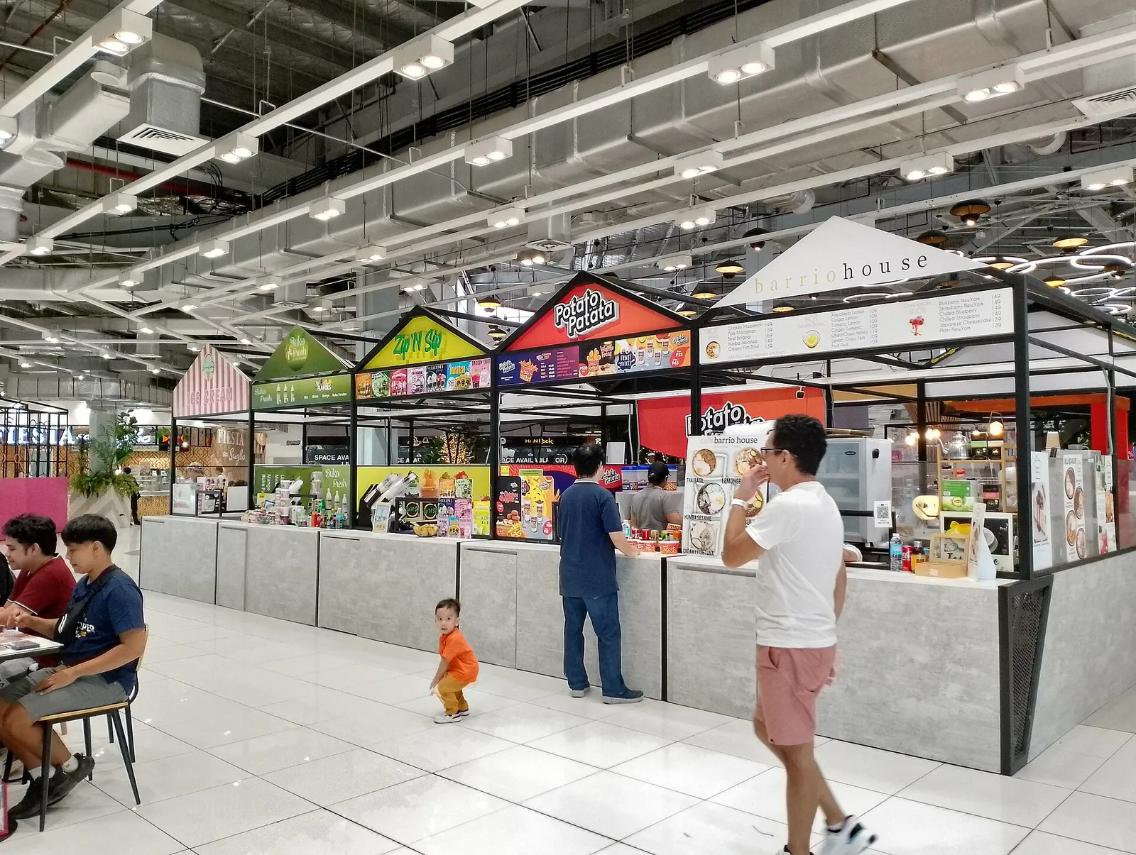Food stalls and customers inside Metro Ayala at Ayala Center Cebu
