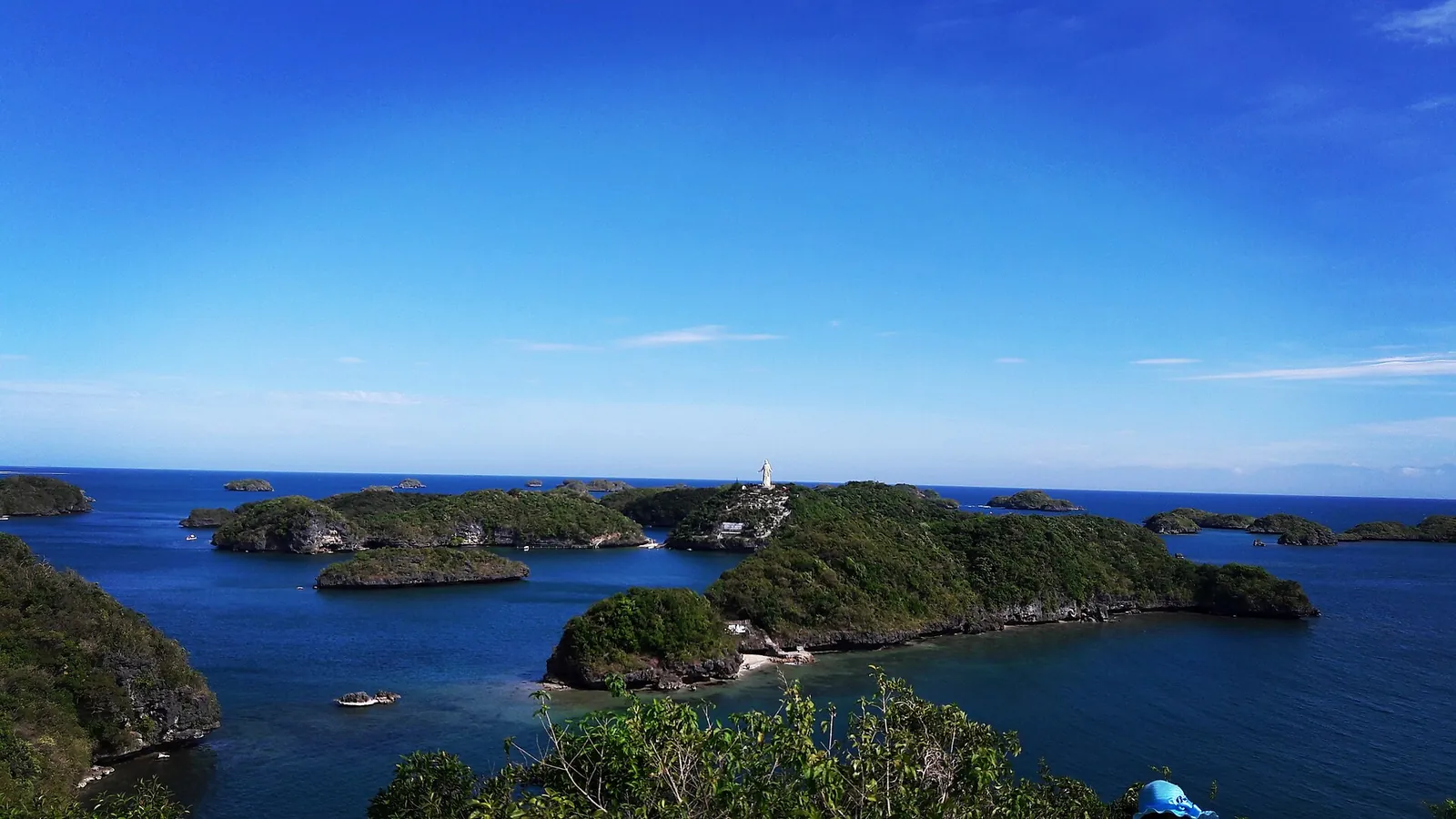 Hundred Islands National Park panorama