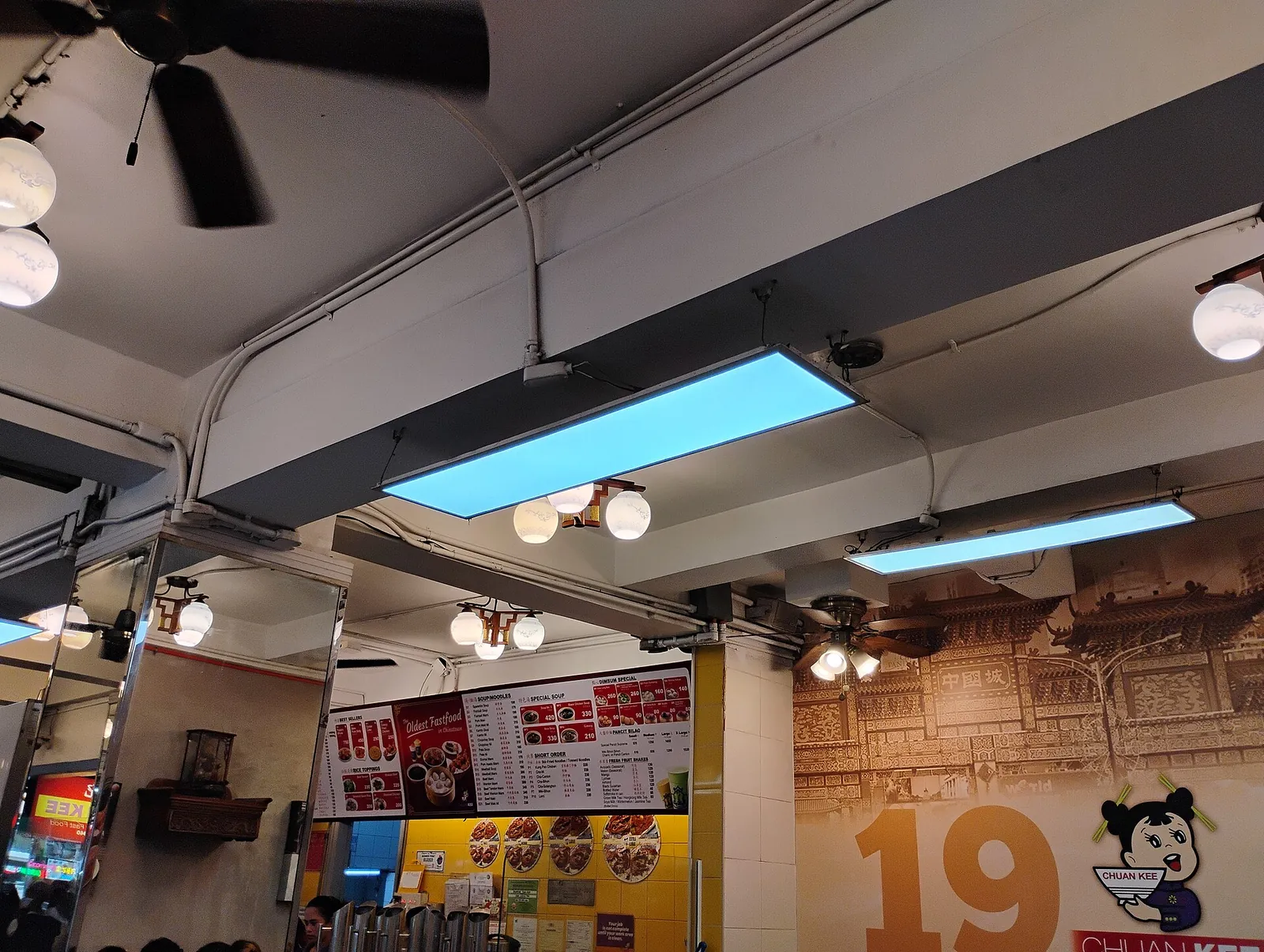 Seating and counters inside Chuan Kee Restaurant in Binondo