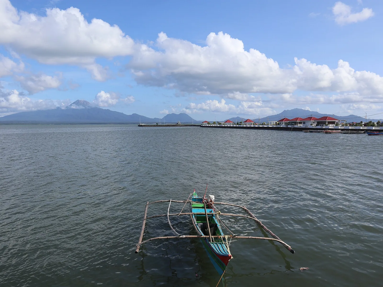 Outrigger on Sorsogon Bay at Rompeolas