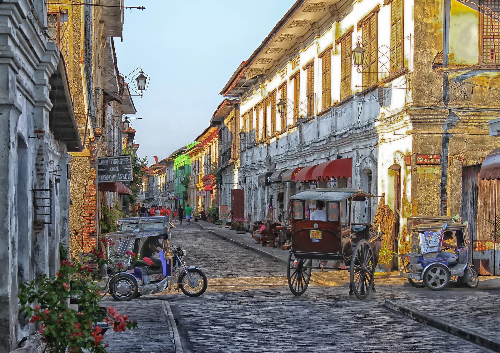 Heritage buildings and a horse-drawn carriage on Calle Crisologo in Vigan