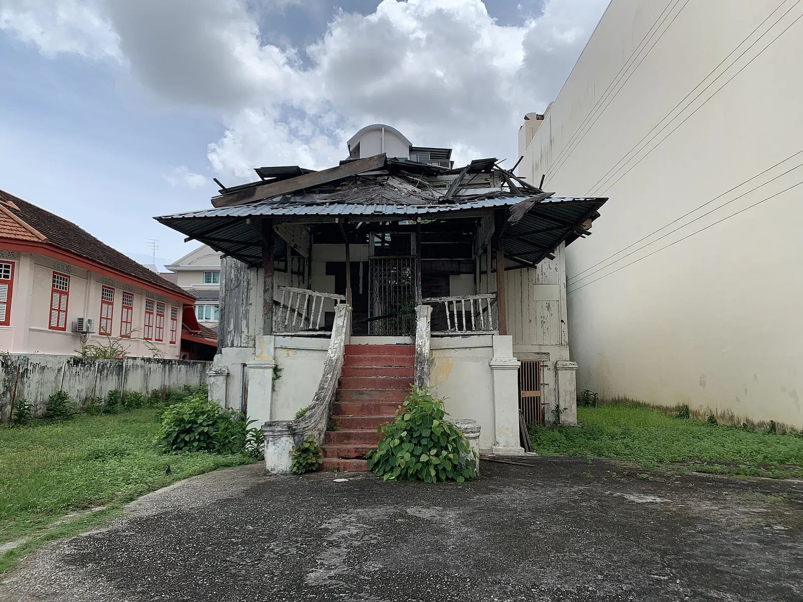 Traditional entrance and forecourt at 213 Joo Chiat Road