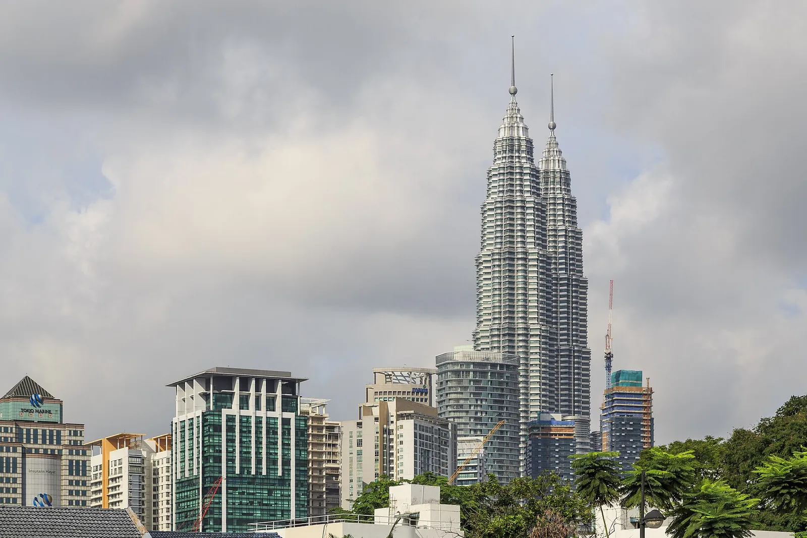 The Petronas Twin Towers above the Kuala Lumpur skyline