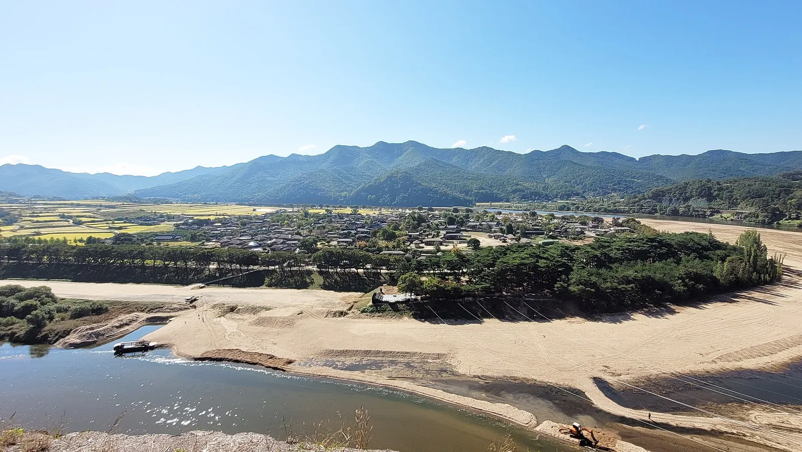 The Nakdonggang River bend beside Hahoe Village with a sandbank and hills