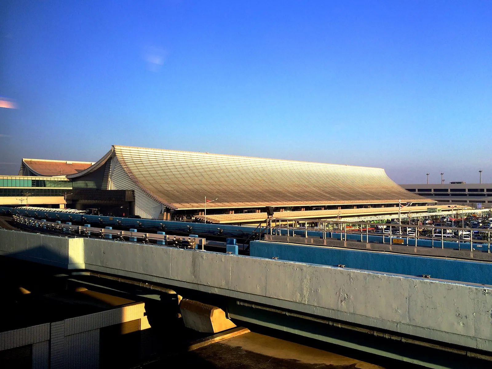 Außenansicht von Terminal 1 am Taiwan Taoyuan International Airport