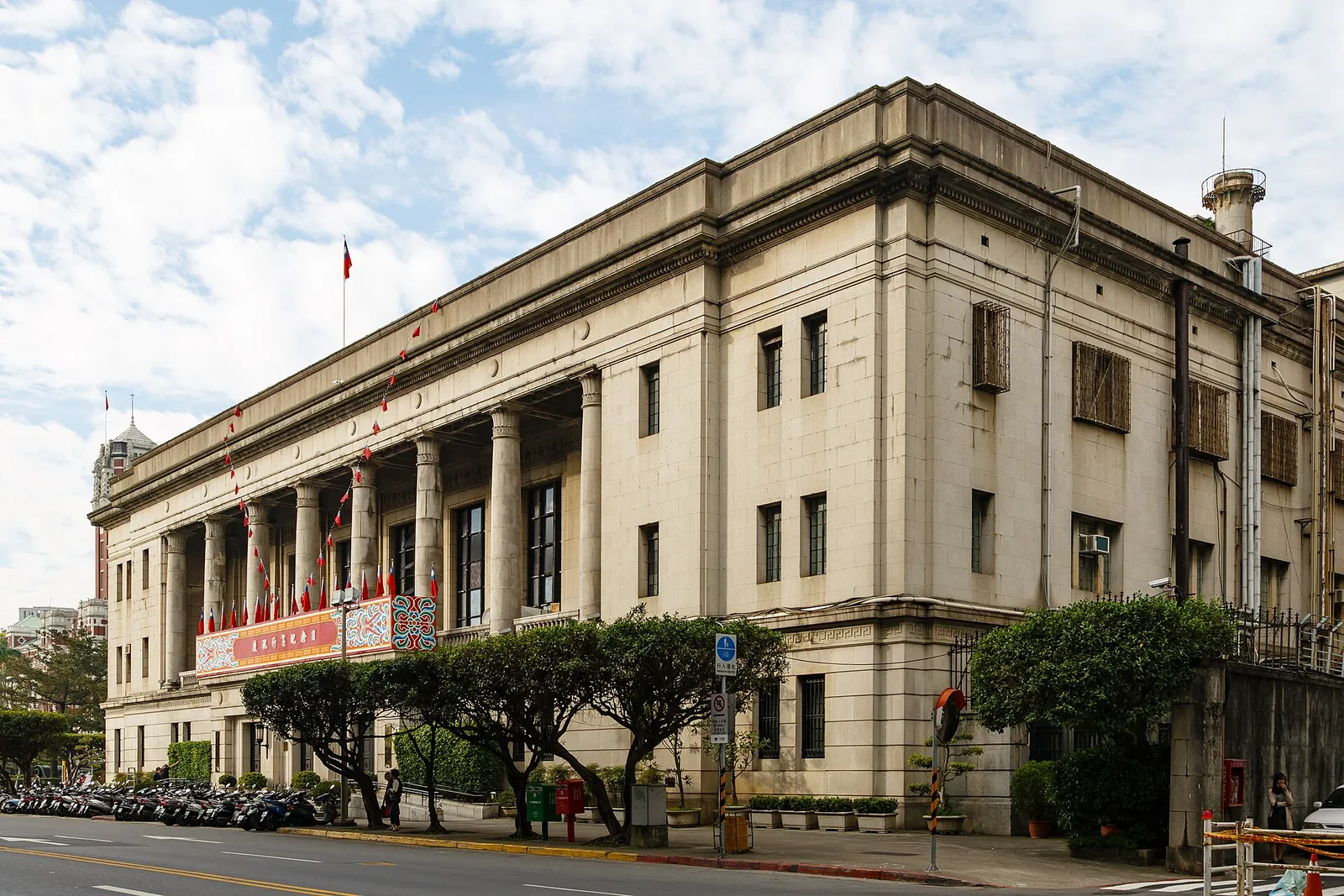 Budova ústředí Bank of Taiwan v Tchaj-peji