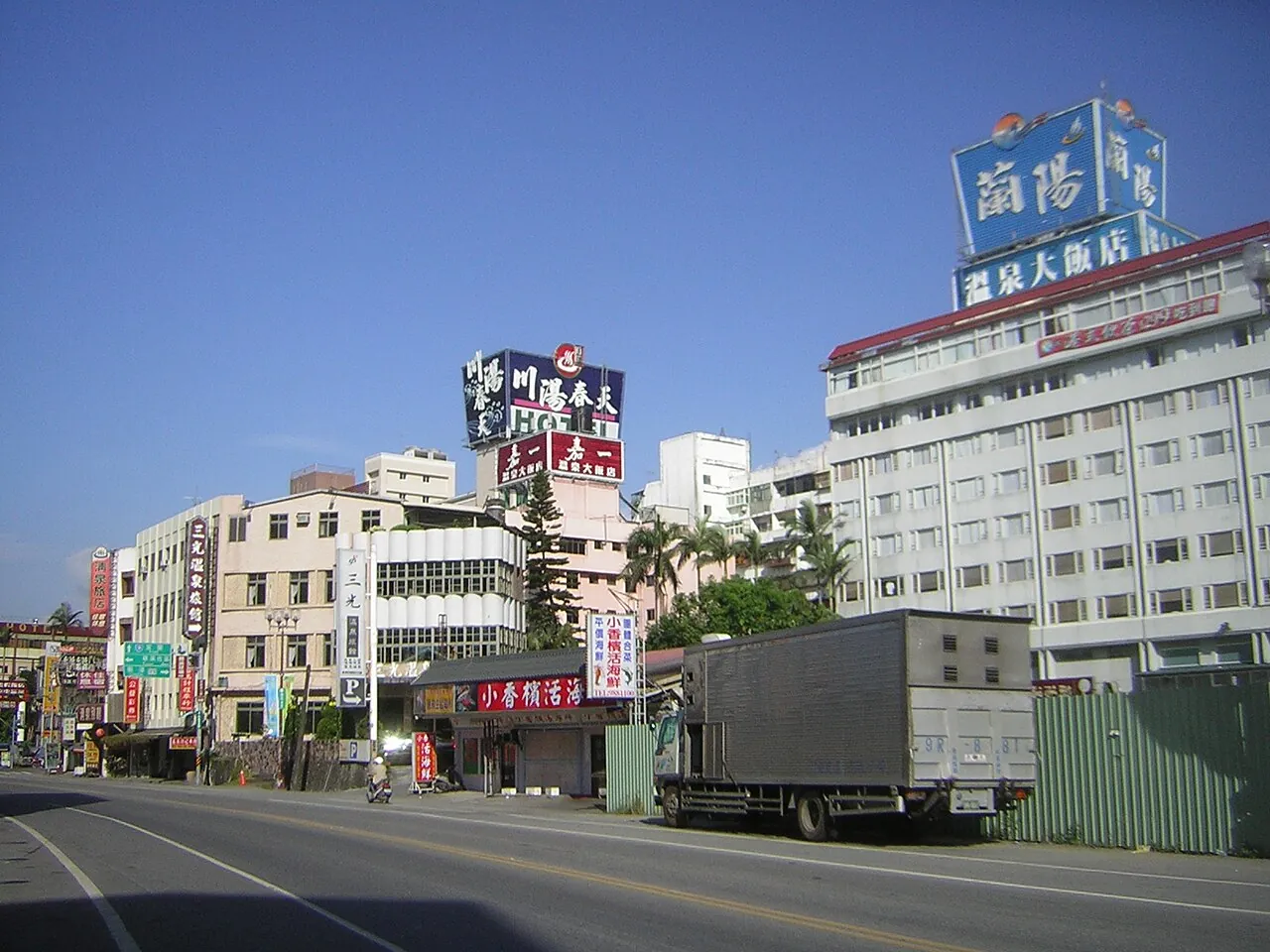 Hot-spring hotel buildings on Deyang Road in Jiaoxi