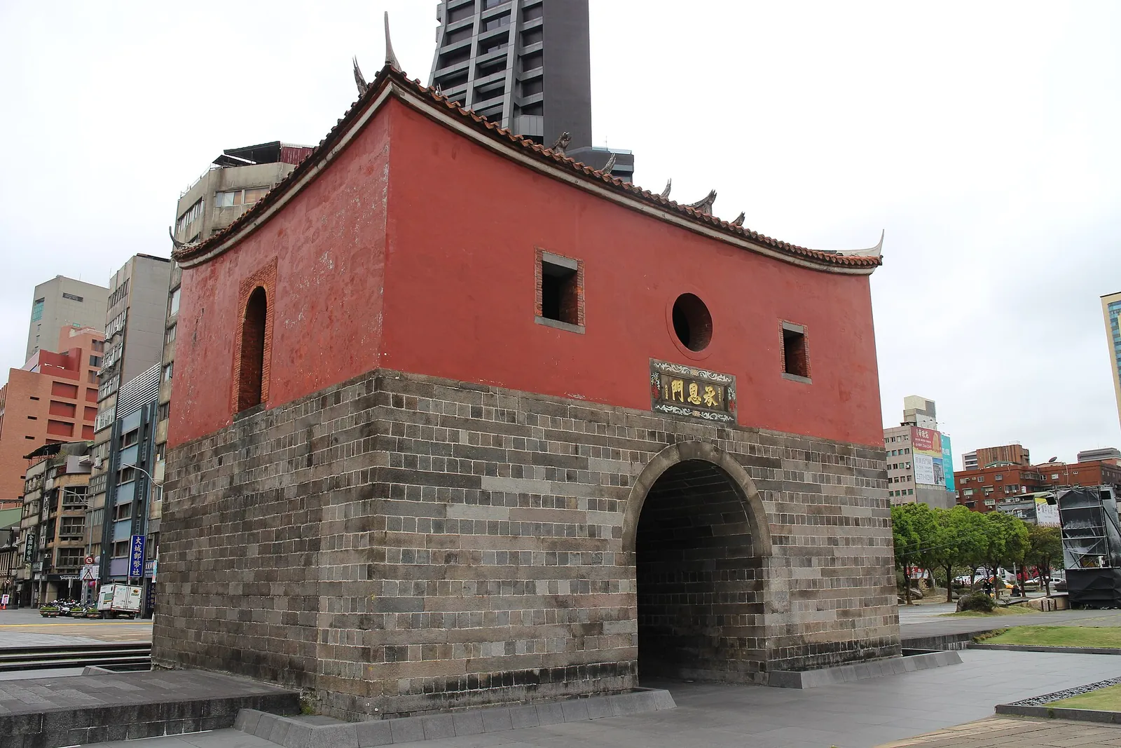 Taipeis Nordtor bei Tageslicht