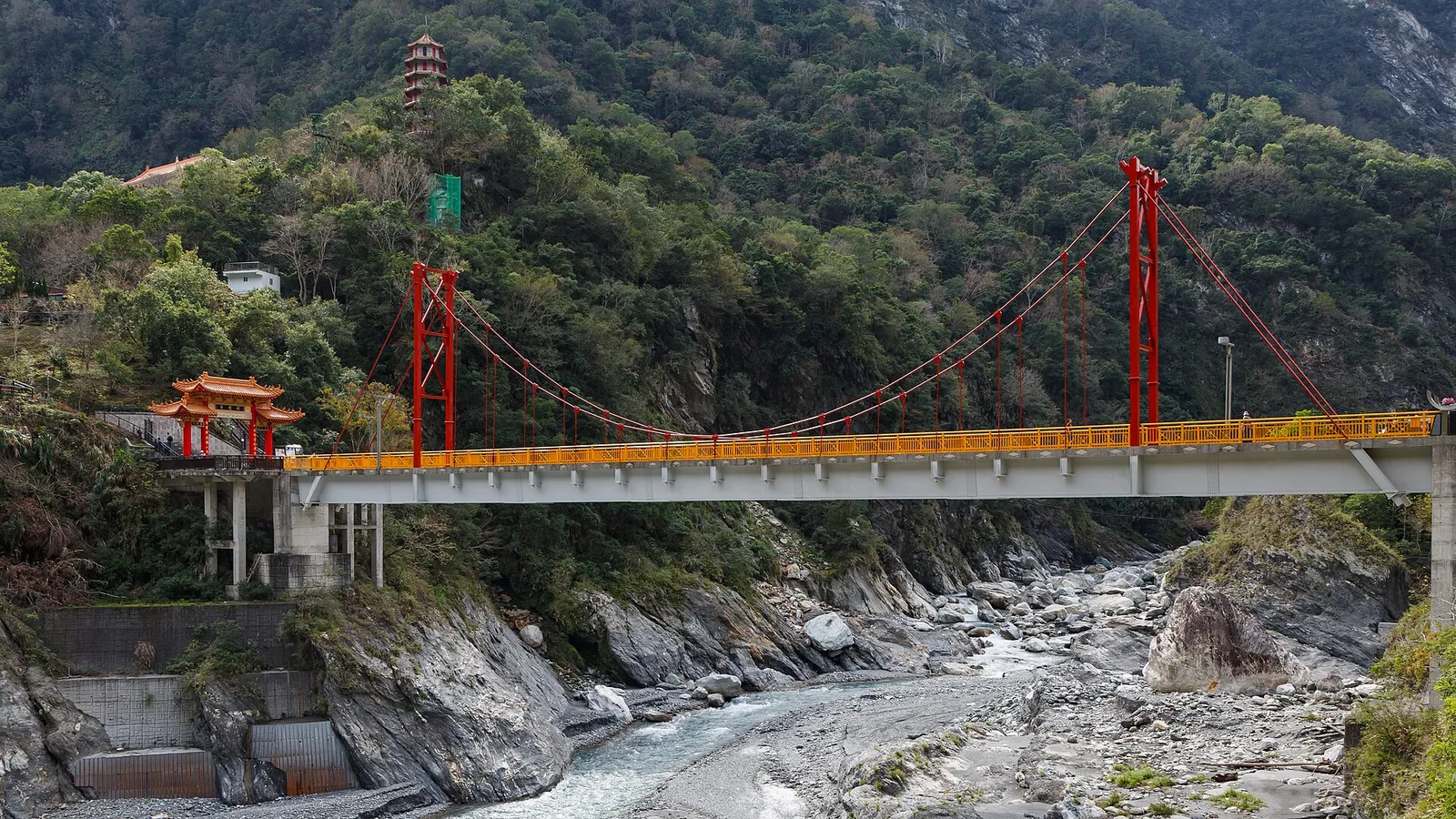 Historisk motiv af Pudu Bridge i Taroko National Park