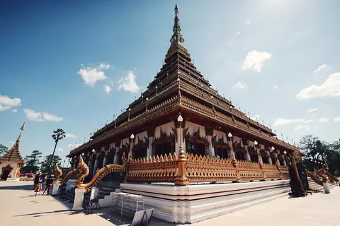 Chrám Phra Mahathat Kaen Nakhon v Khon Kaen