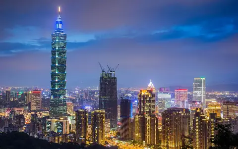 Xinyi District and Taipei 101 from Elephant Mountain · Taipei, Taiwan